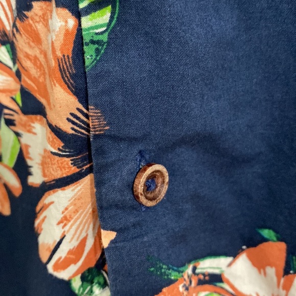Aeropostale Mens Hawaiin Shirt Medium Tropical Floral Button Up Short Sleeve - Picture 8 of 11